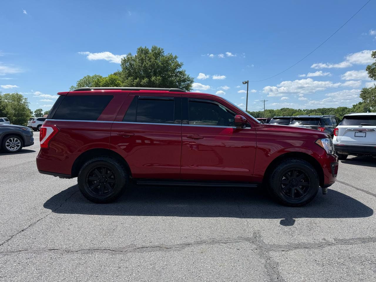 Used 2018 Ford Expedition XLT AWD/4WD image 7