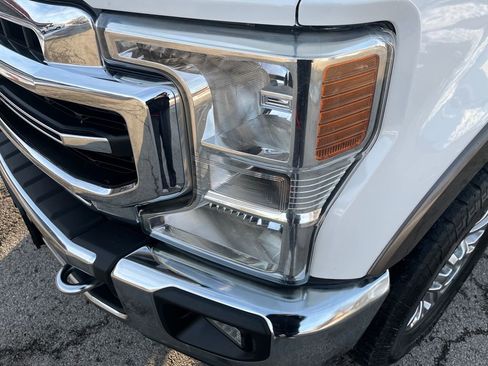 Used 2022 Ford F250 Lariat w/ Chrome Package image 35