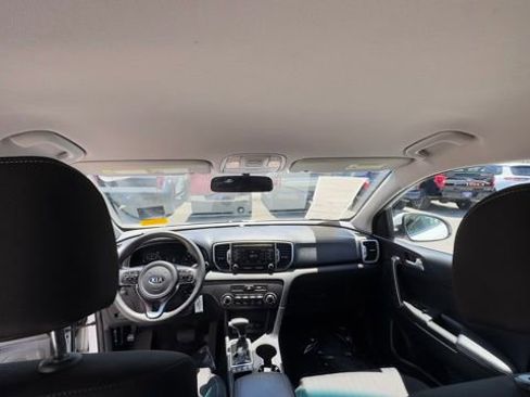 Used 2019 Kia Sportage LX AWD/4WD image 15