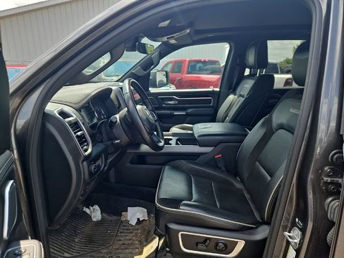 Used 2022 RAM 1500 Laramie w/ Night Edition AWD/4WD image 10