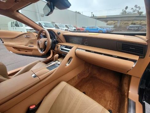 Used 2021 Lexus LC 500 Coupe w/ Touring Package RWD image 30