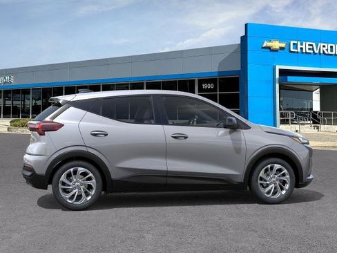 New 2027 Chevrolet Bolt LT w/ Comfort Package FWD image 5