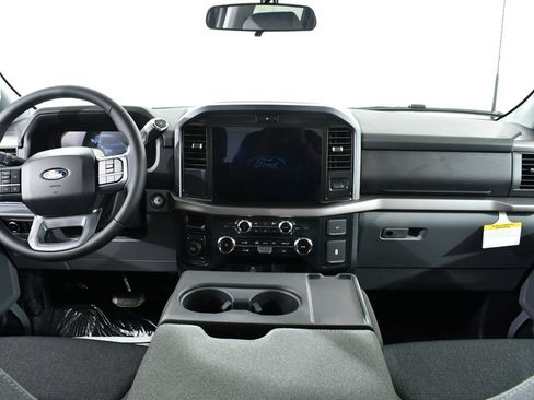 New 2026 Ford F150 XLT w/ XLT Chrome Appearance Package AWD/4WD image 7