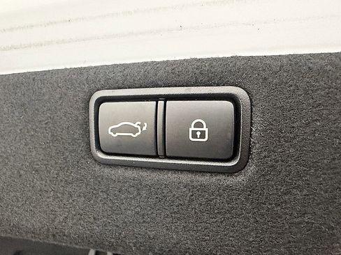 Used 2017 Genesis G80 3.8 w/ Option Group 03 AWD/4WD image 34