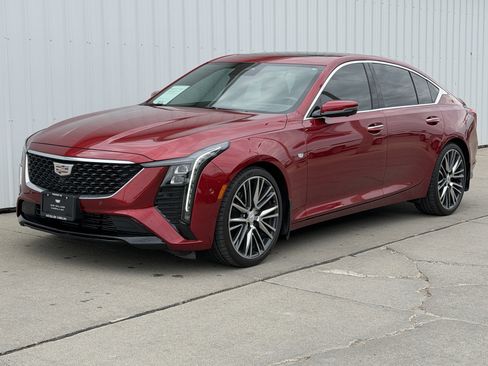 Used 2025 Cadillac CT5 Premium Luxury RWD image 1