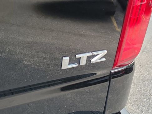 Certified 2021 Chevrolet Silverado 1500 LTZ w/ LTZ Convenience Package II AWD/4WD image 9