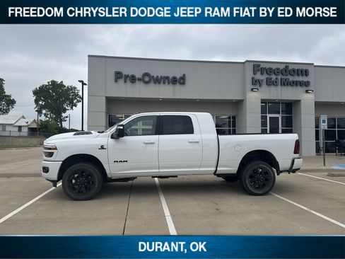 Used 2025 RAM 2500 Laramie w/ Night Edition AWD/4WD image 2