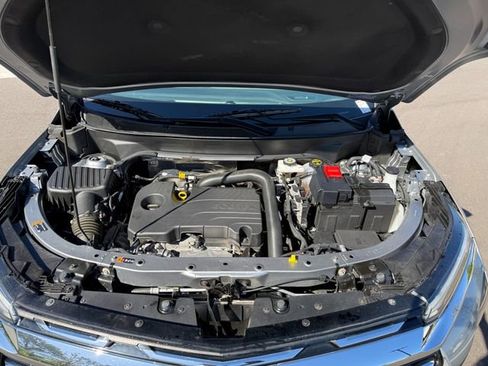 Used 2025 Chevrolet Equinox LT FWD image 16