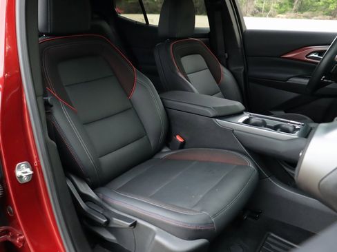 Used 2024 Chevrolet Equinox EV RS image 33