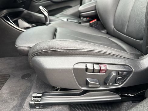 Used 2021 BMW X1 sDrive28i w/ M Sport Package image 16