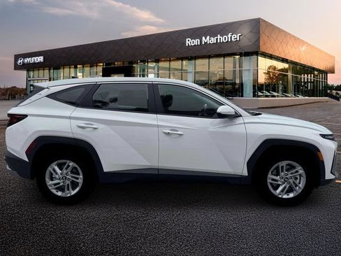 New 2026 Hyundai Tucson SE FWD image 9