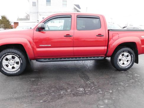 Used 2013 Toyota Tacoma V6 4x4 4dr Double Cab 5.0 ft S w/ TRD Off-Road Pkg image 22