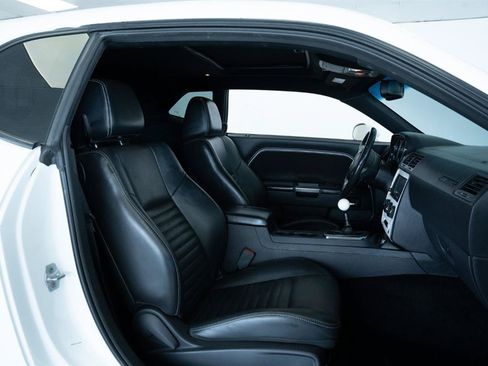 Used 2013 Dodge Challenger R/T Plus RWD image 8