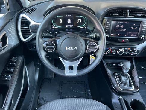 Used 2024 Kia Soul LX w/ Option Group 015 FWD image 14