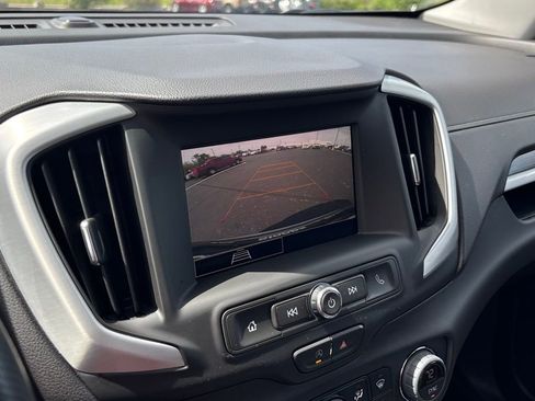 Used 2023 GMC Terrain SLE w/ Driver Convenience Package image 37