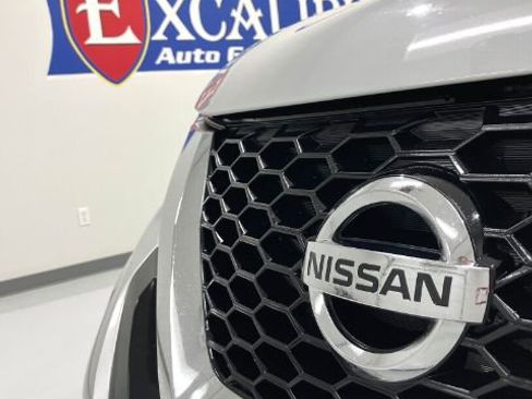 Used 2020 Nissan Murano SV image 17