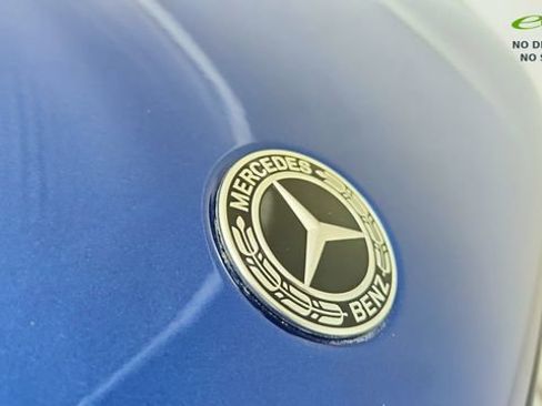 Used 2025 Mercedes-Benz GLC 350e 4MATIC w/ AMG Line image 17