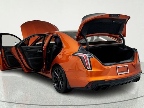 Certified 2022 Cadillac CT4 V Blackwing RWD image 11