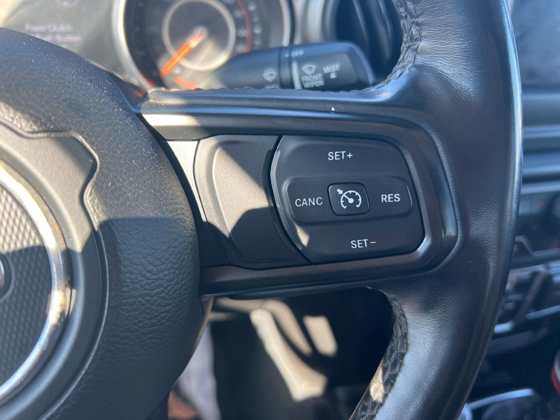 Used 2022 Jeep Gladiator Sport AWD/4WD image 23