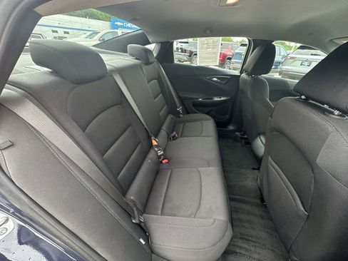 Used 2025 Chevrolet Malibu RS FWD image 29