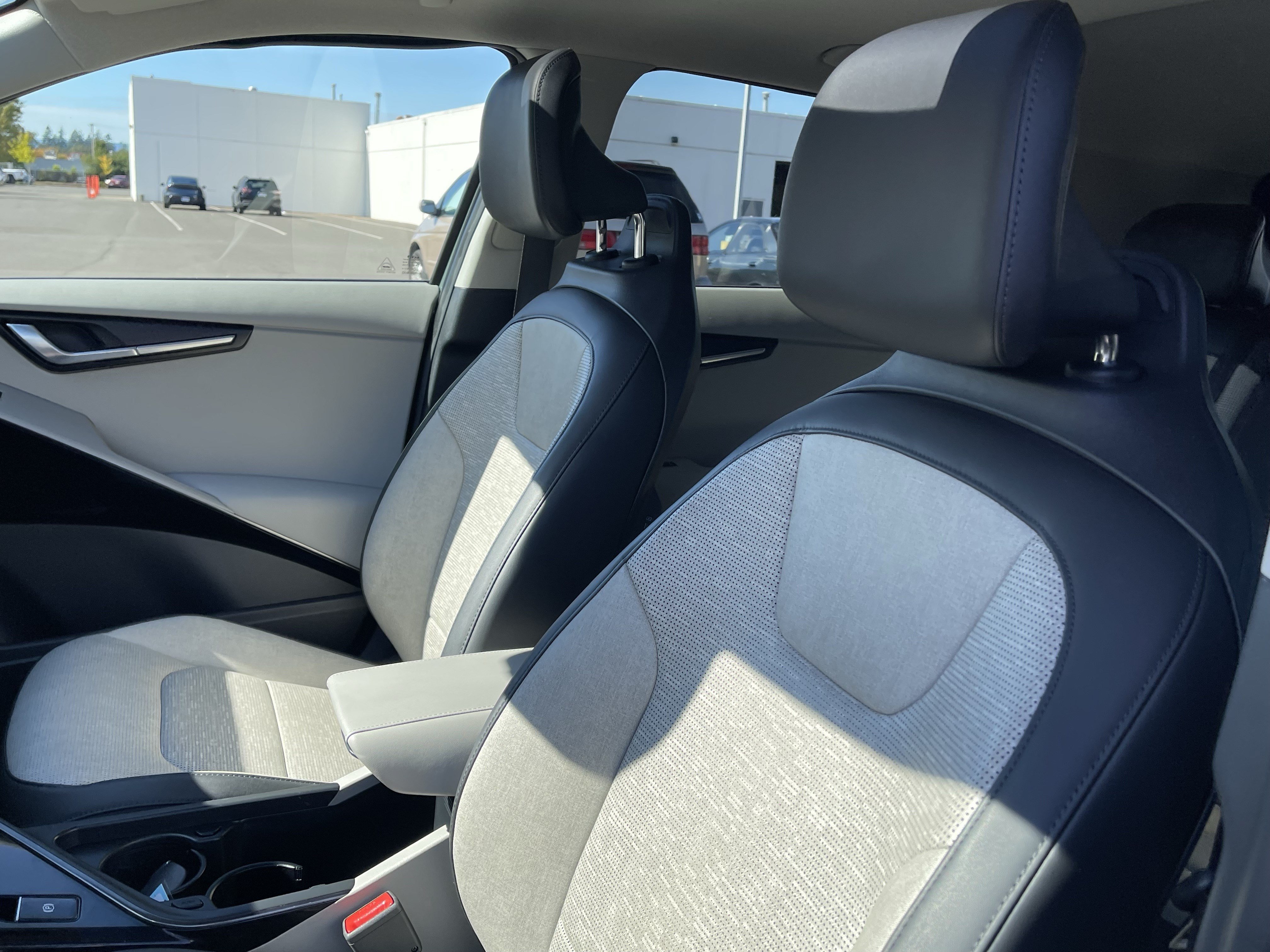 Used 2023 Kia Niro Wave FWD image 21