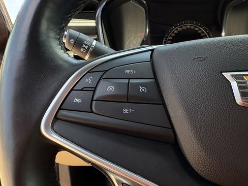 Used 2018 Cadillac XT5 FWD image 14