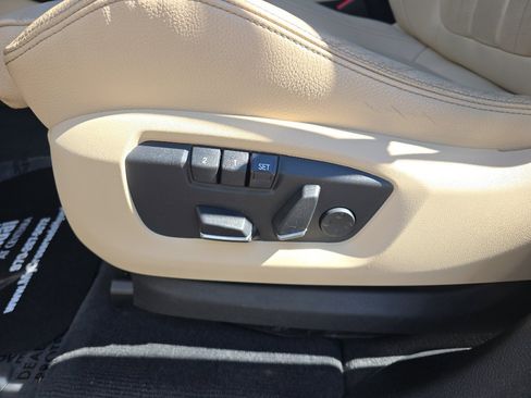 Used 2018 BMW X5 xDrive40e image 16