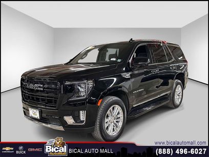 Used 2024 GMC Yukon SLT w/ SLT Luxury Package