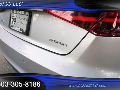 Used 2016 Audi A3 e-tron Premium w/ 17" Wheel Package FWD image 31