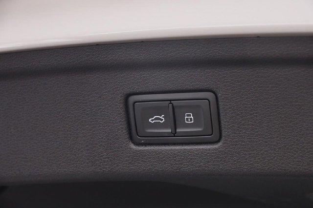 Used 2023 Audi A5 2.0T Premium Plus w/ Premium Plus AWD/4WD image 8