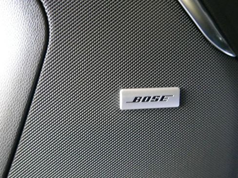 Used 2025 Chevrolet Suburban High Country AWD/4WD image 20