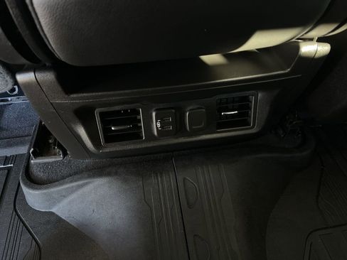 Used 2020 GMC Sierra 1500 SLT w/ X31 Off-Road Package image 21