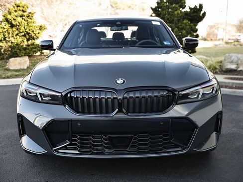 New 2026 BMW 330i Sedan w/ M Sport Package image 13