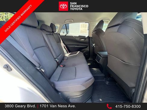 Certified 2021 Toyota Venza LE AWD/4WD image 18