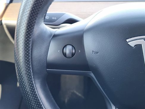 Used 2022 Tesla Model 3 image 26