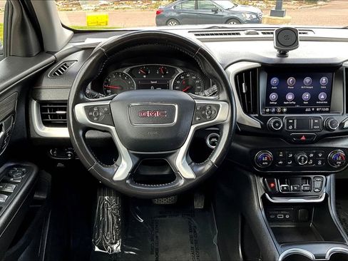 Used 2020 GMC Terrain SLT image 5