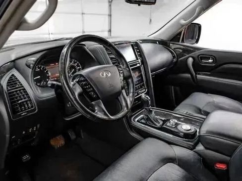Used 2020 INFINITI QX80 Luxe w/ Proassist Package RWD image 3