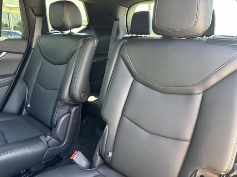 Certified 2025 Cadillac XT6 Premium Luxury image 14