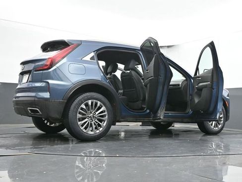 Used 2025 Cadillac XT4 Premium Luxury image 72