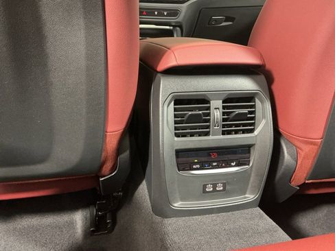 New 2026 BMW 330i Sedan w/ M Sport Package image 26