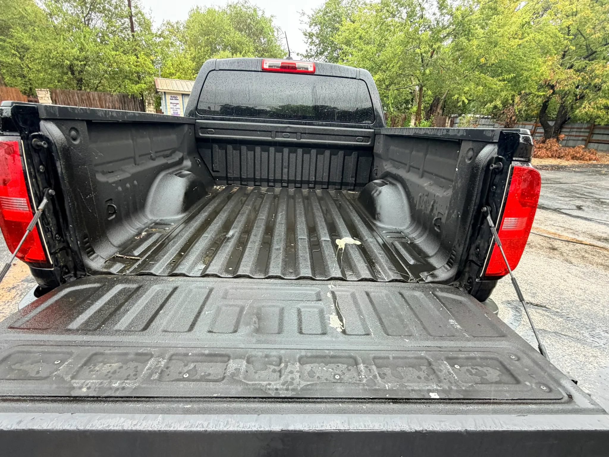 Used 2018 Chevrolet Colorado LT RWD image 11
