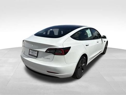 Used 2022 Tesla Model 3 Long Range AWD/4WD image 2