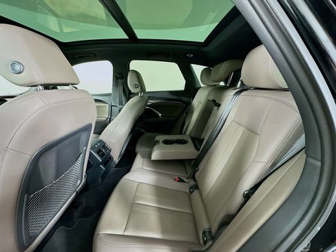Used 2025 Audi Q5 Premium w/ Convenience Package AWD/4WD image 37