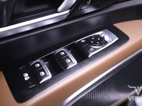 Used 2022 Kia Telluride SX w/ SX Prestige Package image 20