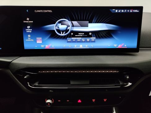 New 2026 BMW 330i 330i w/ Convenience Package image 20