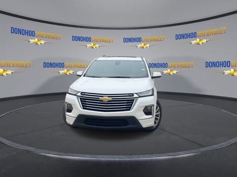 Used 2023 Chevrolet Traverse Premier FWD image 6