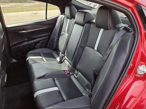 Used 2025 Toyota Camry SE image 21