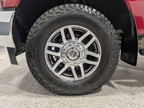 Used 2017 Ford F350 Lariat w/ Camper Package image 12