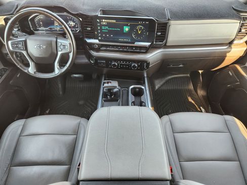 Used 2024 Chevrolet Silverado 1500 LT Trail Boss w/ Convenience Package II image 30