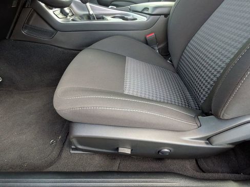 Used 2022 Dodge Challenger R/T Scat Pack w/ Driver Convenience Group image 15